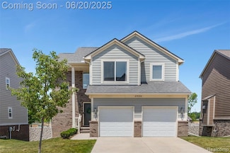 3923 Maple Ln, Auburn Hills, MI 48326