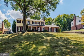 207 Laurel Ln, Broomall, PA 19008