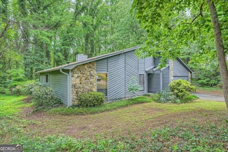 1515 Barrier Rd, Marietta, GA 30066