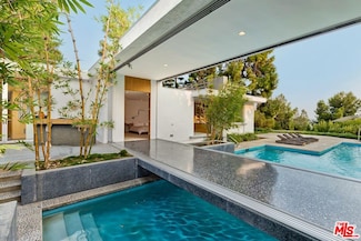 1163 Calle Vista Dr, Beverly Hills, CA 90210