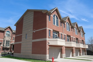 90 Legacy Ln, Wheeling, IL 60090