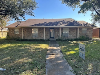 416 Lisa Ln, Desoto, TX 75115