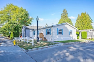 607 37th St SE Unit 77, Auburn, WA 98002