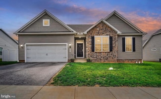 241 Leslie Rd, Stewartstown, PA 17363