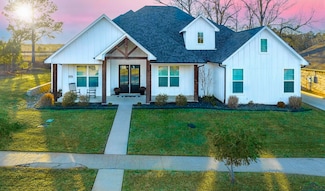 4205 Savannah Hills Ln, Longview, TX 75605