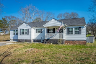 142 Park St, Chickamauga, GA 30707