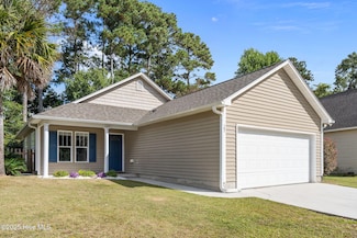 101 Southern Magnolia Ct, Hampstead, NC 28443