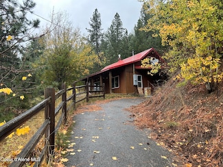537 Pine St, Mullan, ID 83846