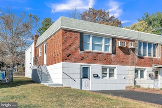 1713 Dartmouth Dr, Norristown, PA 19401