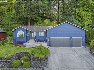 490 Apple Ln, Kelso, WA 98626