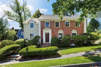 8 Monadnock Rd, Arlington, MA 02476