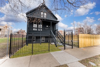41 S Albany Ave, Chicago, IL 60612