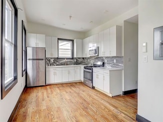 75 Vroom St, Jersey City, NJ 07306