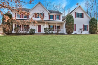 15 Apple Tree Ln, Mountain Top, PA 18707