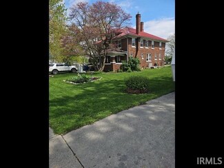 320 E Shackley St, Geneva, IN 46740