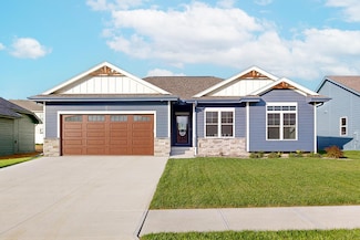 1849 Hemlock St, Council Bluffs, IA 51503