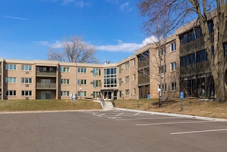 4350 Brookside Ct Unit 205, Edina, MN 55436
