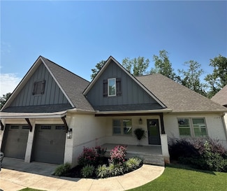 1179 Still Hunt Ln, Auburn, AL 36832
