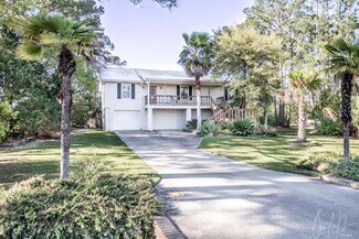 139 Marsh Hen Rd, Midway, GA 31320