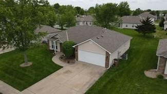 814 Clancy Ct, Raymore, MO 64083