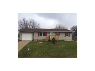 113 Autumn St SW, Shellsburg, IA 52332