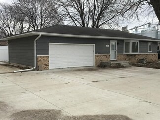 518 Reuel Ave, Kellogg, IA 50135