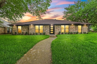2825 Bedfordshire Ln, Plano, TX 75075
