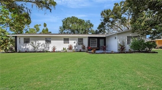 4941 Aztec Cir, Naples, FL 34112