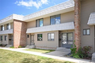 6 Cedarland Ct Unit 6, Cromwell, CT 06416