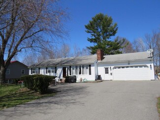 42 Starlight Dr, Brewer, ME 04412