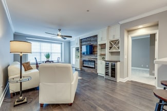 3201 Aspen Grove Dr Unit M4, Franklin, TN 37067