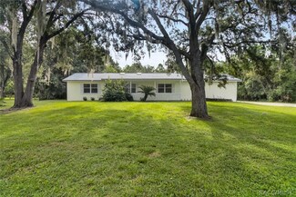 405 N Pompeo Ave, Crystal River, FL 34429