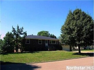 8859 8859 Hilltop-Drive-, St. Bonifacius, MN 55375