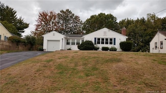 73 Knollwood Rd, West Hartford, CT 06110