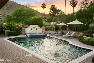 4836 E Moonlight Way, Paradise Valley, AZ 85253