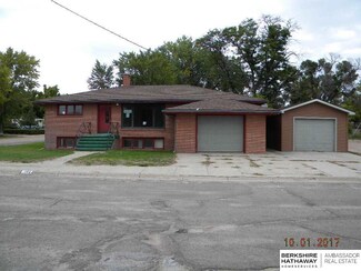 102 NE 2 St, Other, NE 69152