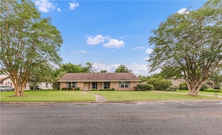 2100 Langford St, College Station, TX 77840