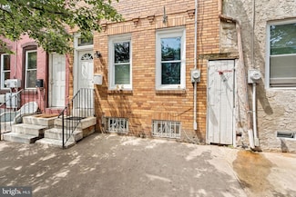 313 Chestnut St, Camden, NJ 08103