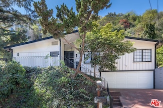 10120 Cielo Dr, Beverly Hills, CA 90210