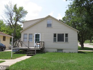1749 N Carroll St, Carroll, IA 51401