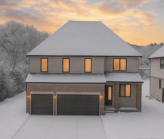 14686 Eleanor Dr, Sterling Heights, MI 48312