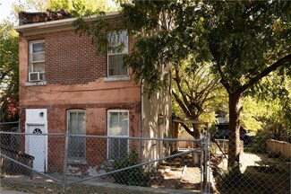 1625 Summit St, Kansas City, MO 64108