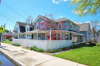 15 Main St, Bemus Point, NY 14712