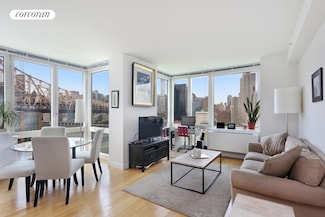 415 Main St Unit 14F, New York, NY 10044