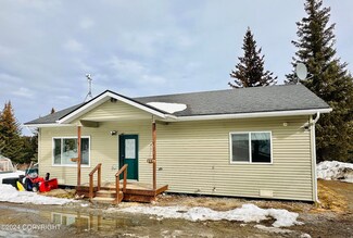355 Crestwood Cir, Homer, AK 99603