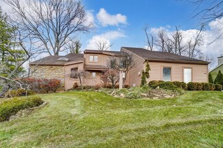 3500 Tiffany Ridge Ln, Blue Ash, OH 45241