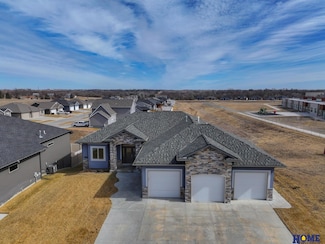 1414 N 102nd St, Lincoln, NE 68527