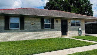 2320 Gallo Dr, Chalmette, LA 70043