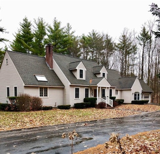 37 Applecroft Ln, Center Conway, NH 03813
