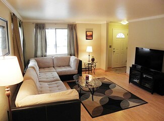 20107 14th Ave NE, Shoreline, WA 98155